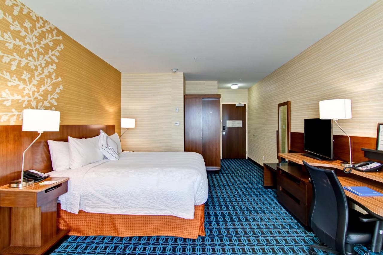 Fairfield Inn & Suites By Marriott Kamloops Exteriör bild