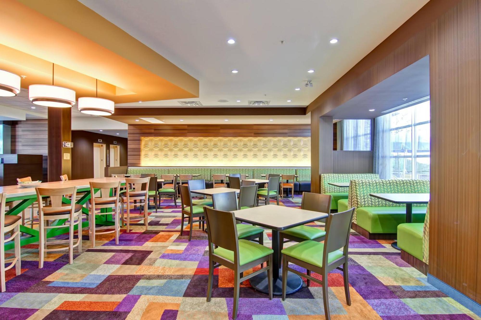Fairfield Inn & Suites By Marriott Kamloops Exteriör bild