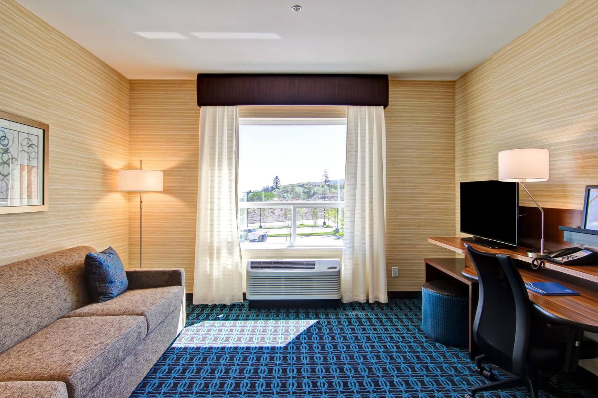 Fairfield Inn & Suites By Marriott Kamloops Exteriör bild