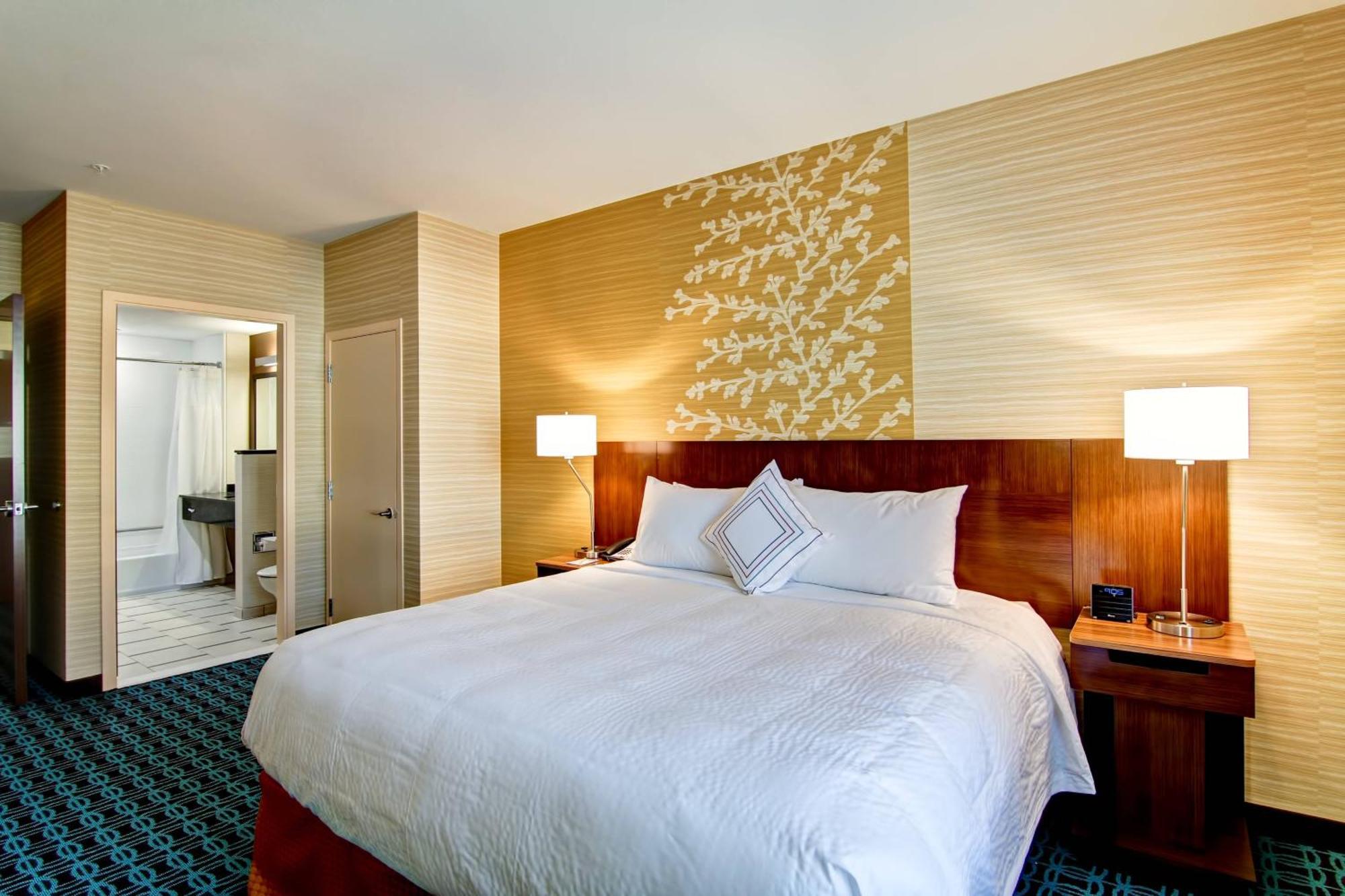 Fairfield Inn & Suites By Marriott Kamloops Exteriör bild