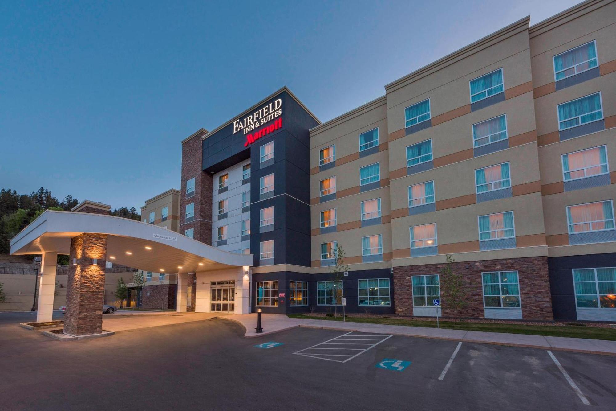 Fairfield Inn & Suites By Marriott Kamloops Exteriör bild