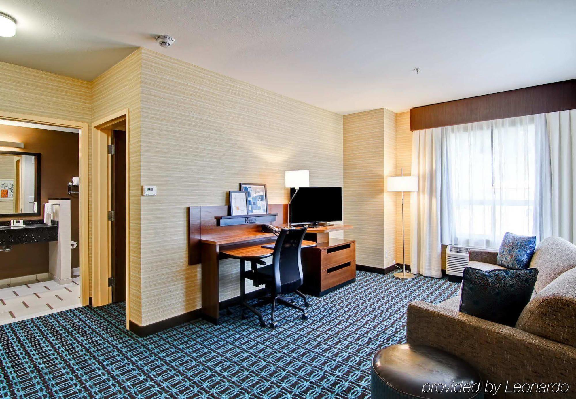 Fairfield Inn & Suites By Marriott Kamloops Exteriör bild