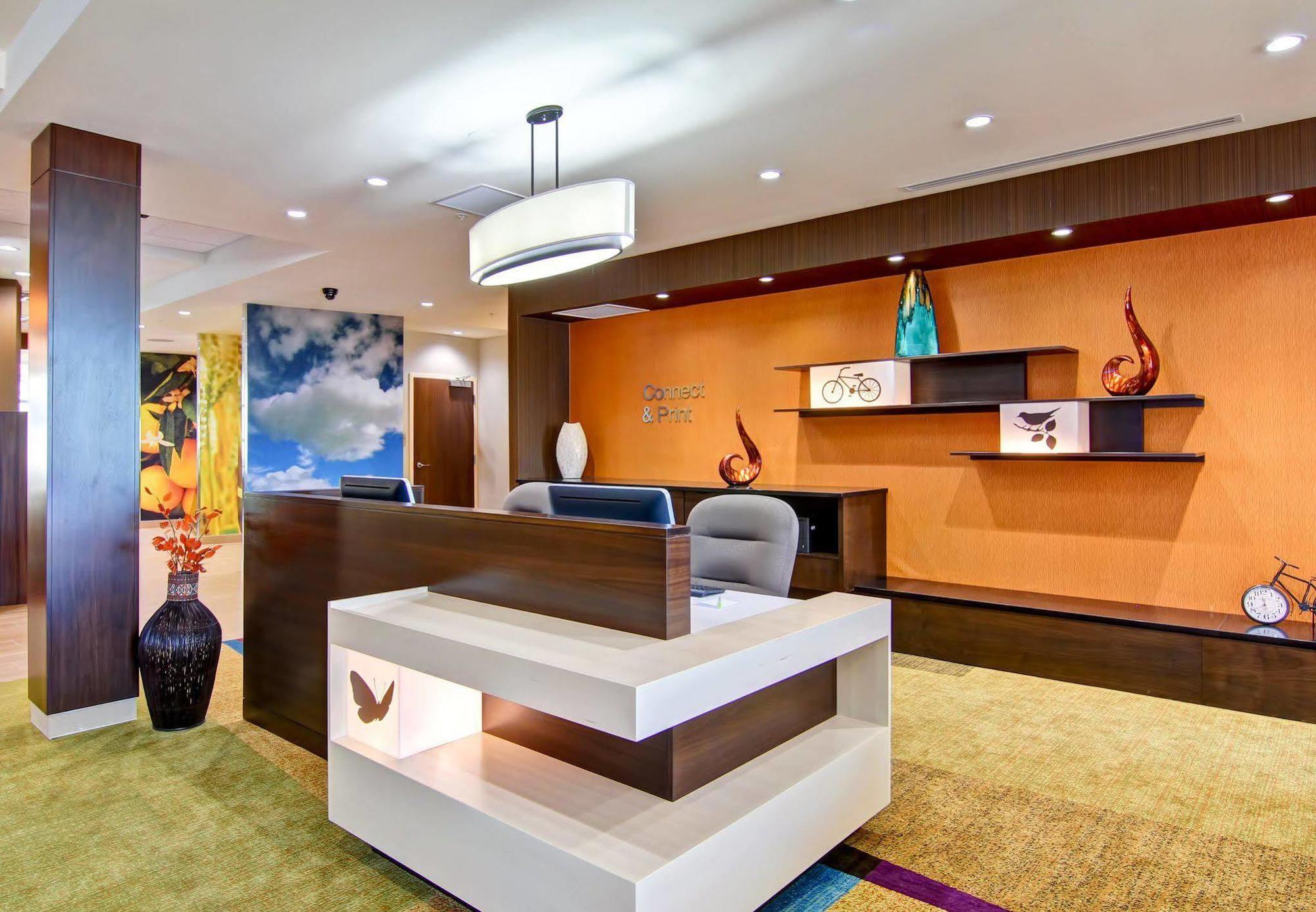 Fairfield Inn & Suites By Marriott Kamloops Exteriör bild