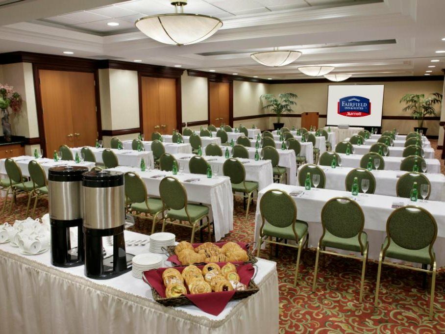 Fairfield Inn & Suites By Marriott Kamloops Exteriör bild